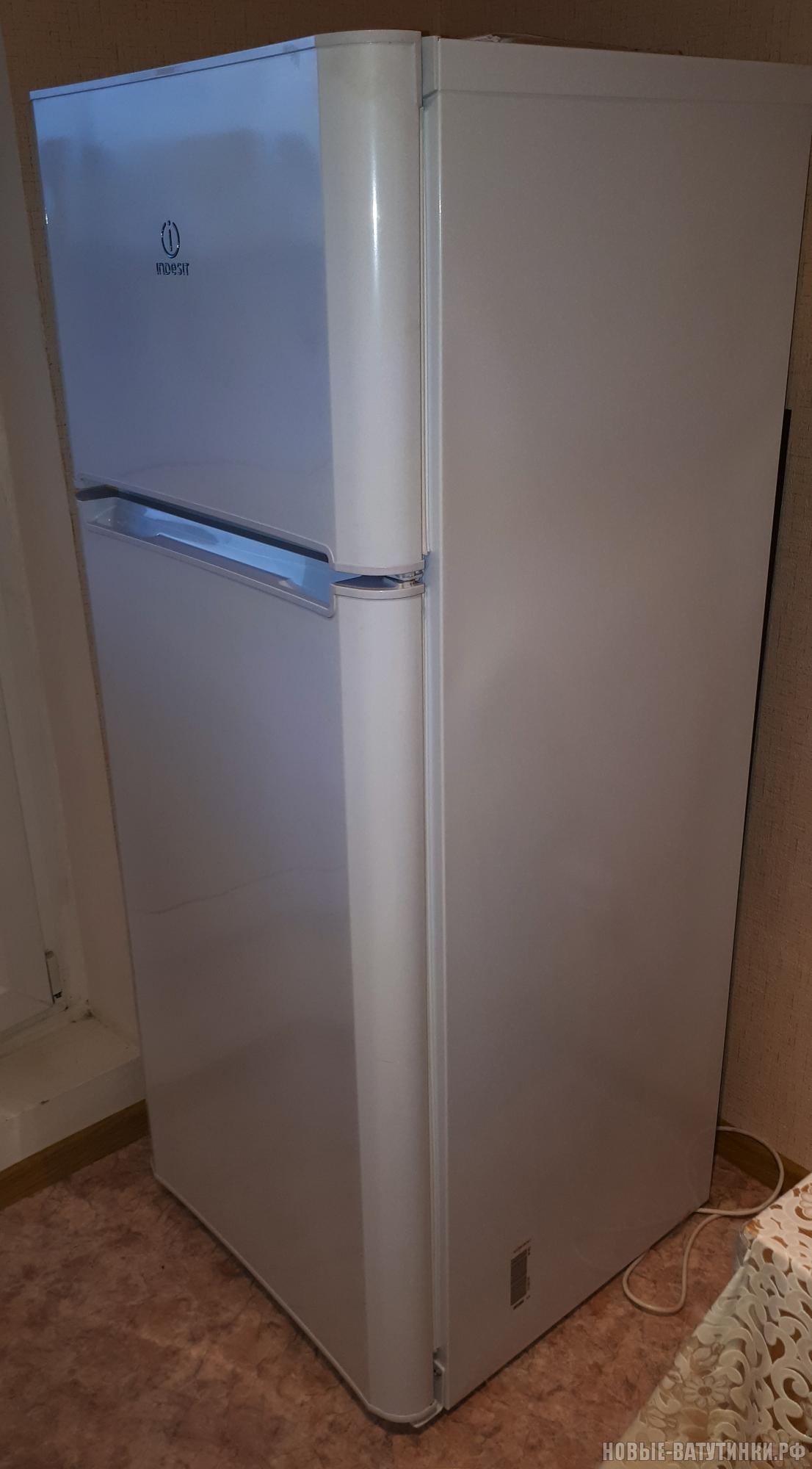 Продам индезит. Холодильник Индезит Tia 16.