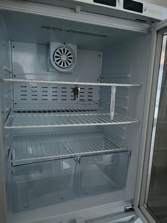 A4 холодильник04.jpg